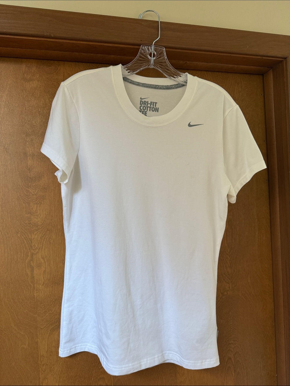 Nike Women’s White Short Sleeve Dri-FIT Tee